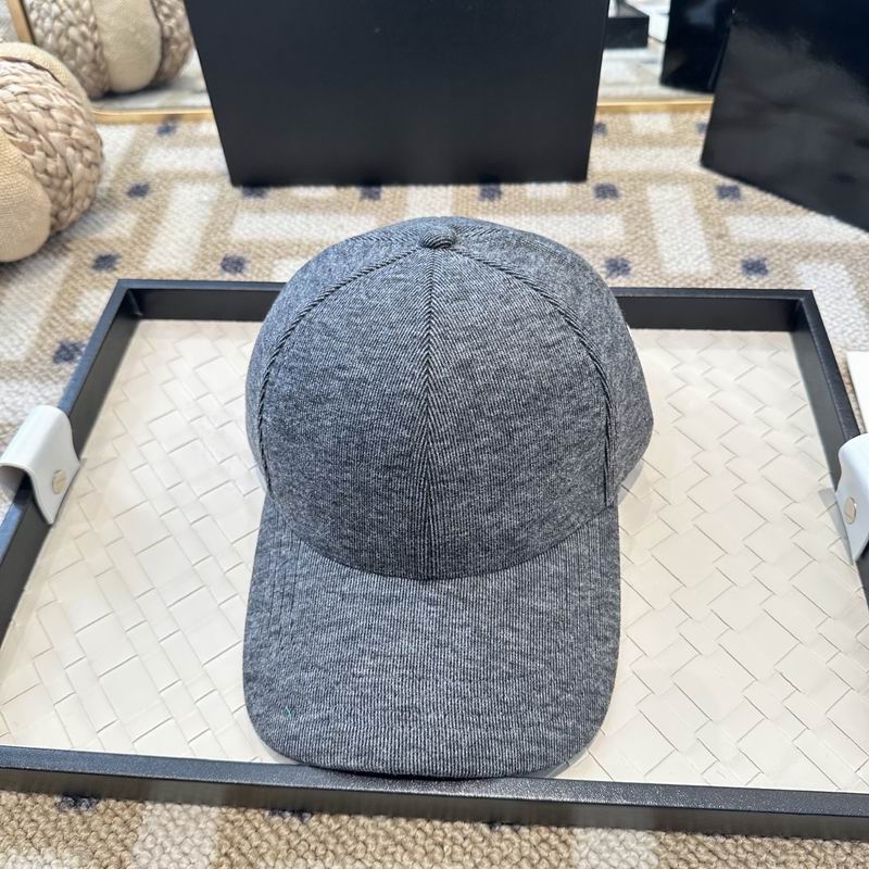 Loro Piana cap (1844)