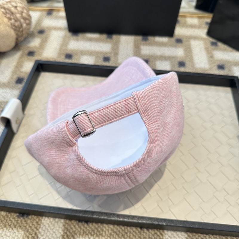 Loro Piana cap (1855)