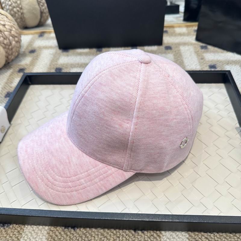 Loro Piana cap (1862)