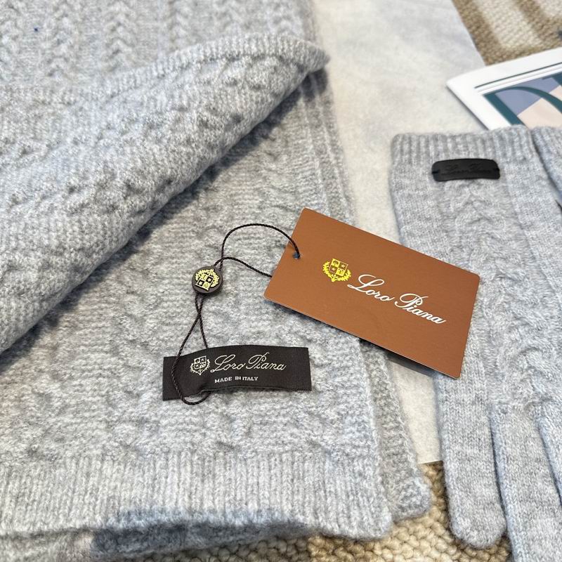 Loro Piana scarf hat gloves (299)