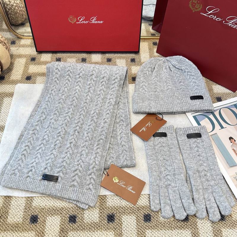 Loro Piana scarf hat gloves (300)
