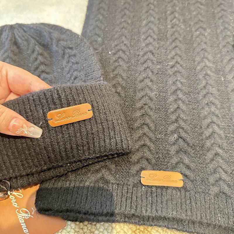 Loro Piana scarf hat gloves (305)