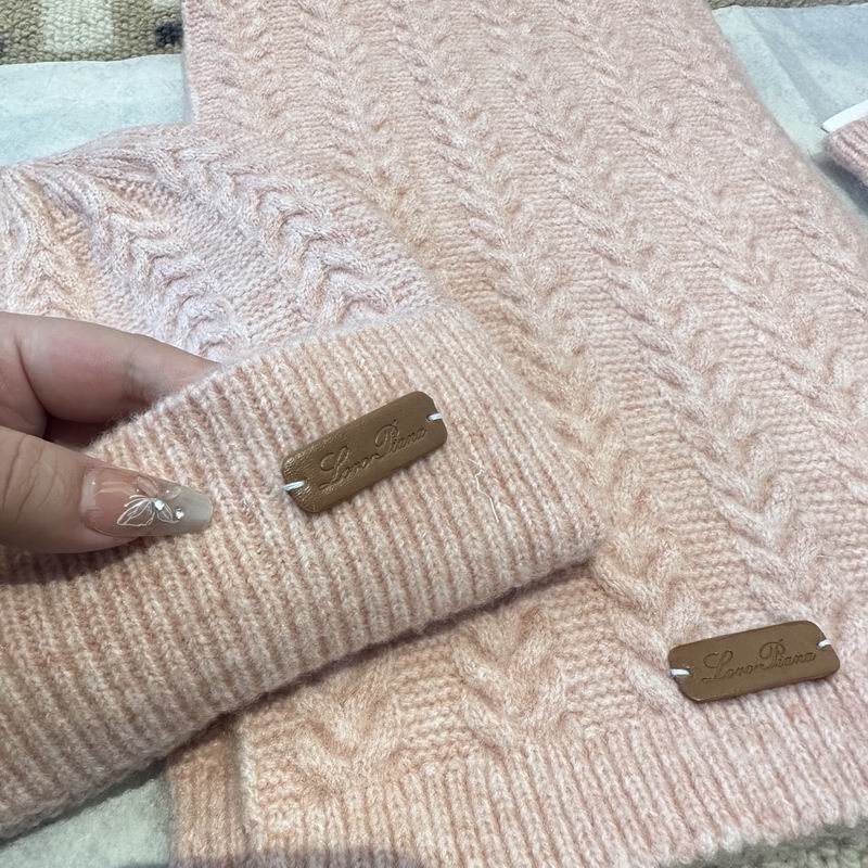 Loro Piana scarf hat gloves (334)