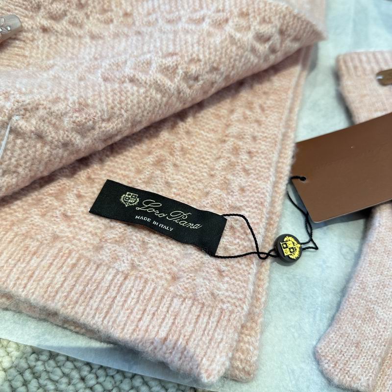 Loro Piana scarf hat gloves (336)