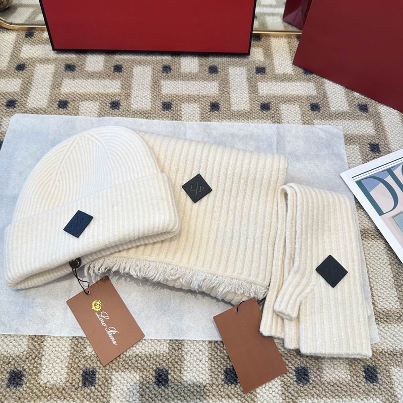 Loro Piana scarf hat gloves (380)