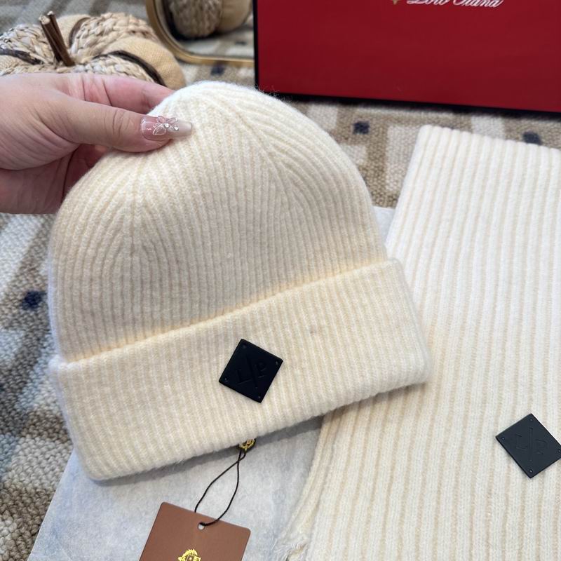 Loro Piana scarf hat gloves (381)