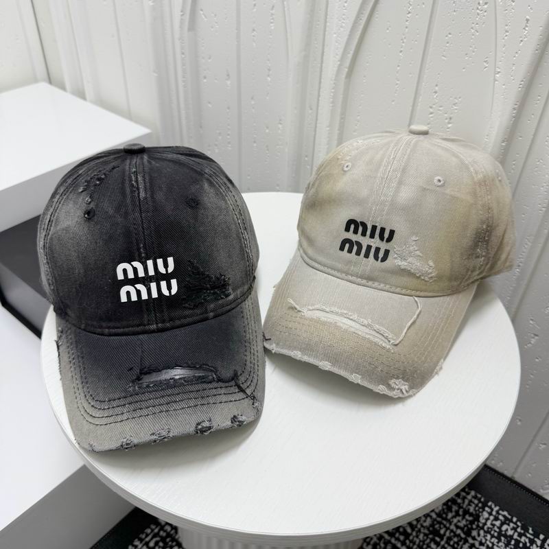 Miumiu Cap (1461)