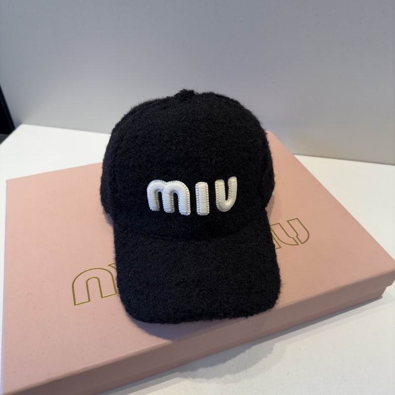 Miumiu Cap (1499)