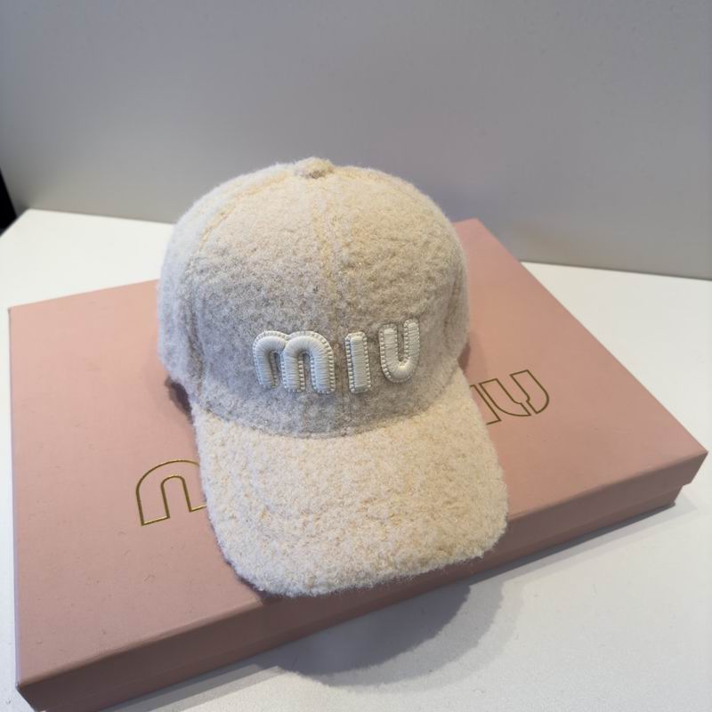 Miumiu Cap (1525)