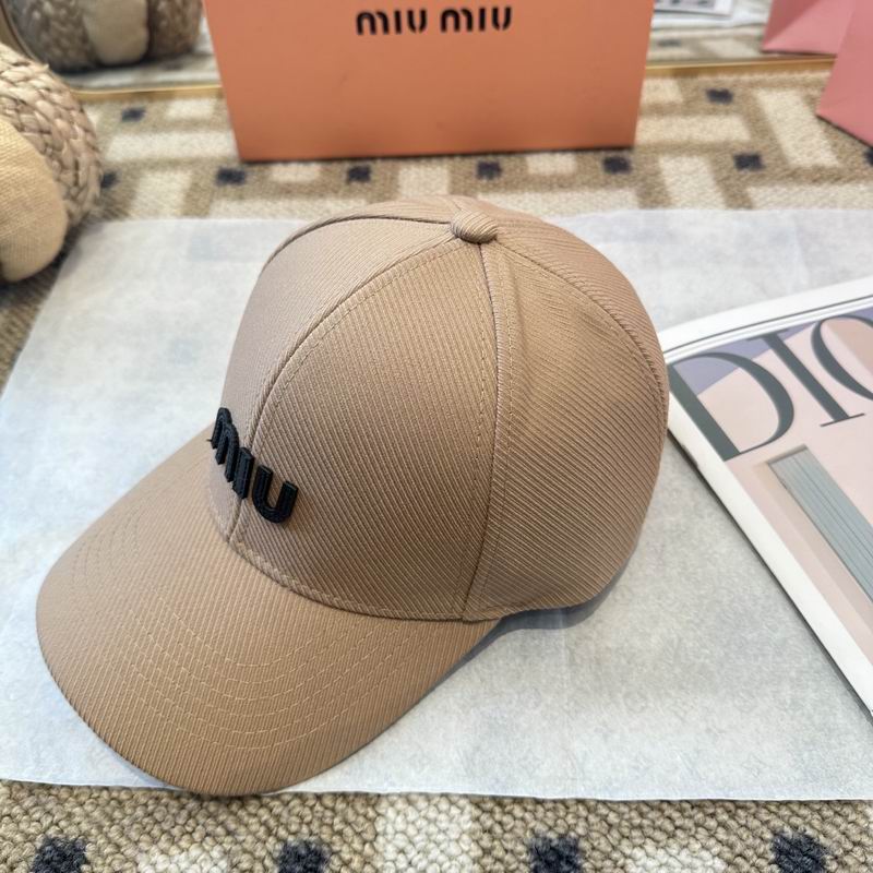 Miumiu Cap (2908)