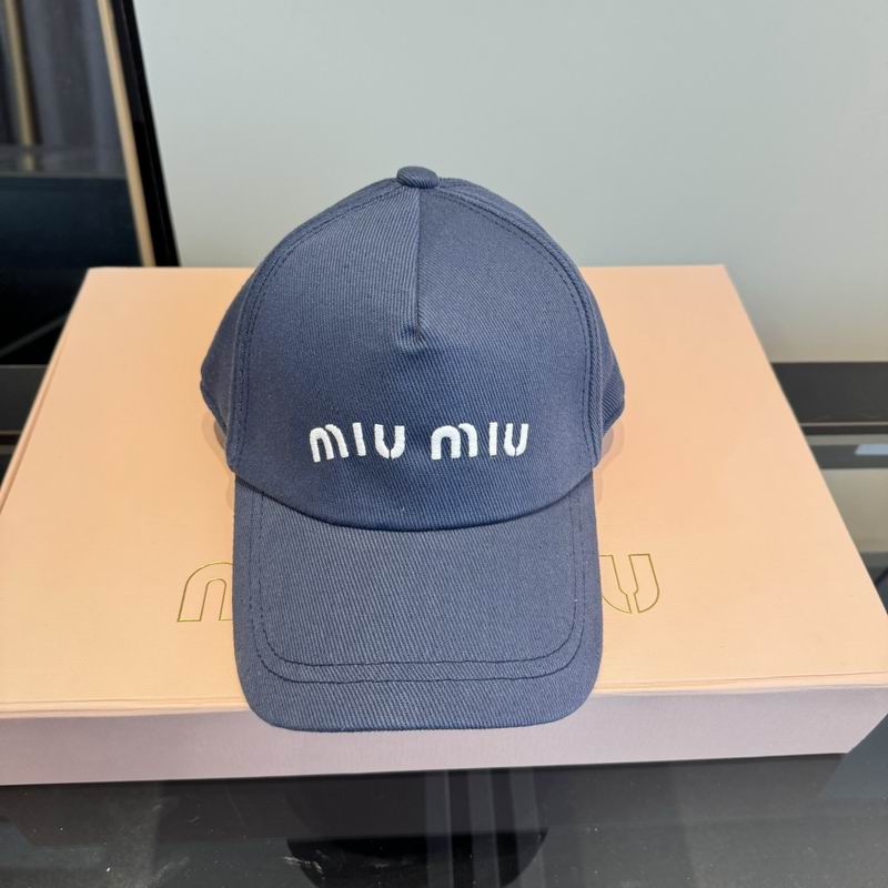 Miumiu Cap (3206)