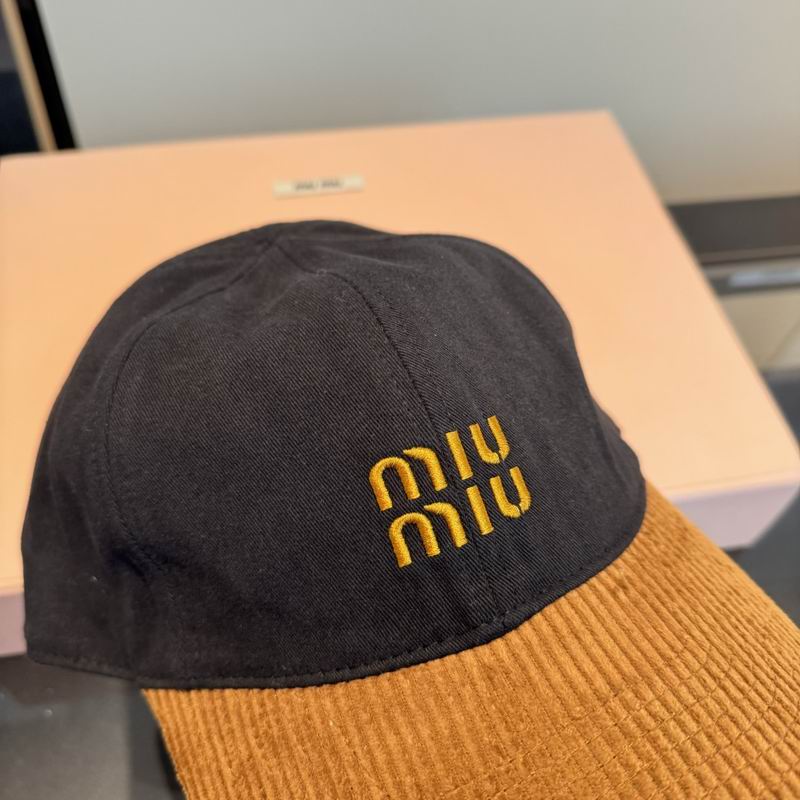 Miumiu Cap (3259)