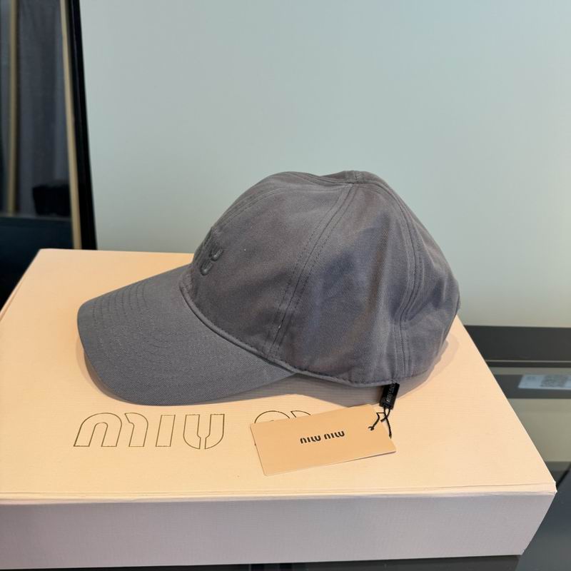 Miumiu Cap (3282)