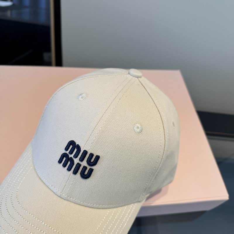 Miumiu Cap (3460)