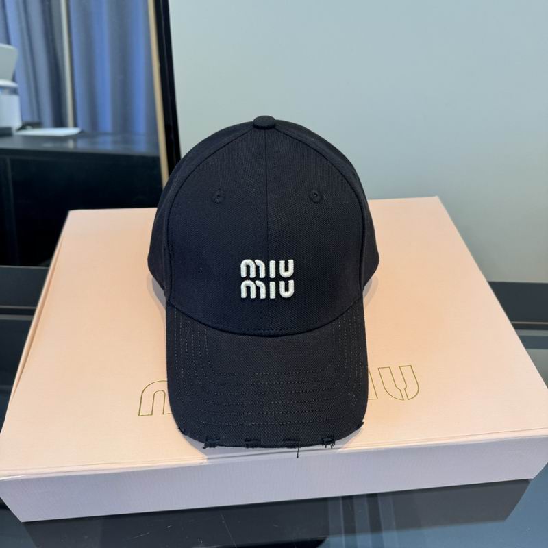 Miumiu Cap (3473)