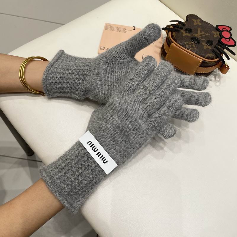 Miumiu Gloves 49 (10)