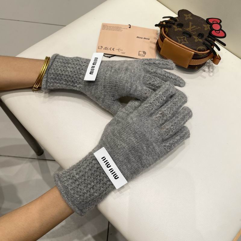 Miumiu Gloves 49 (13)