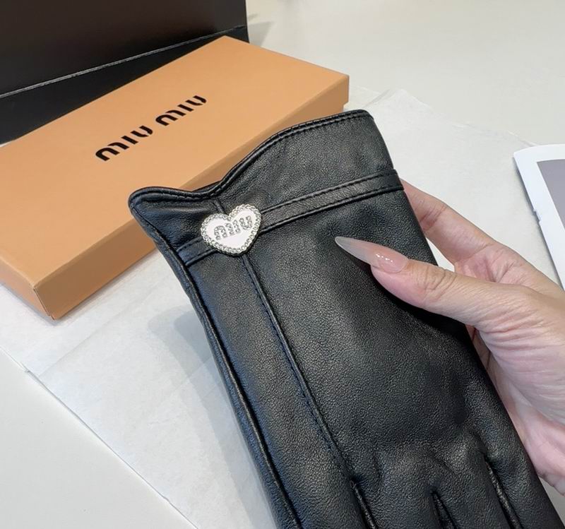 Miumiu Gloves M L 06 (1)