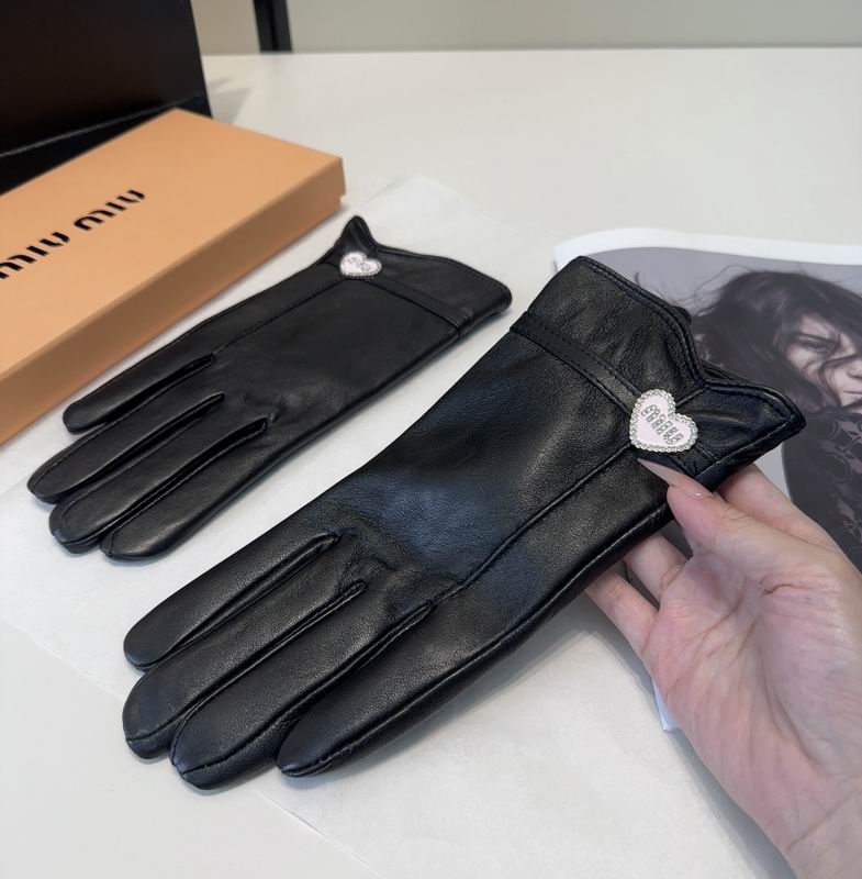 Miumiu Gloves M L 06 (2)