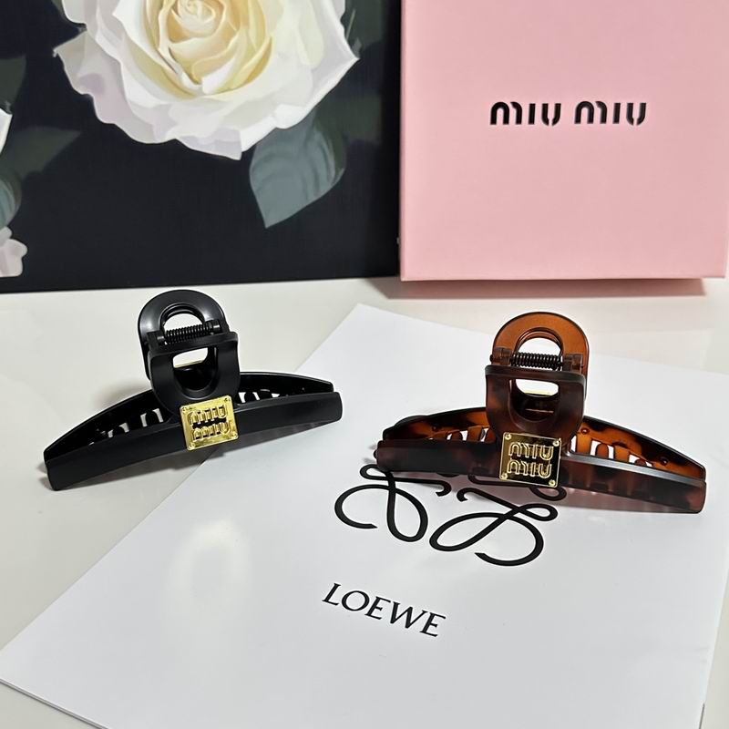 Miumiu Hair Grab Clip hh (106)