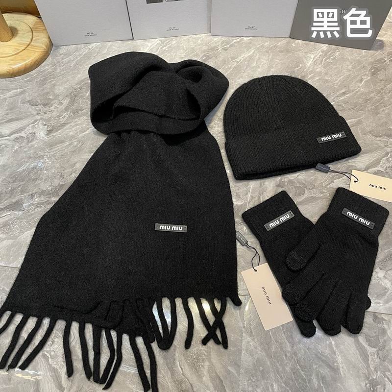 Miumiu Scarf Hat Gloves hm (5)