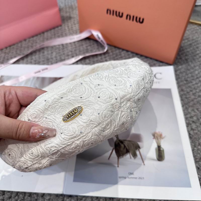 Miumiu beret (71)