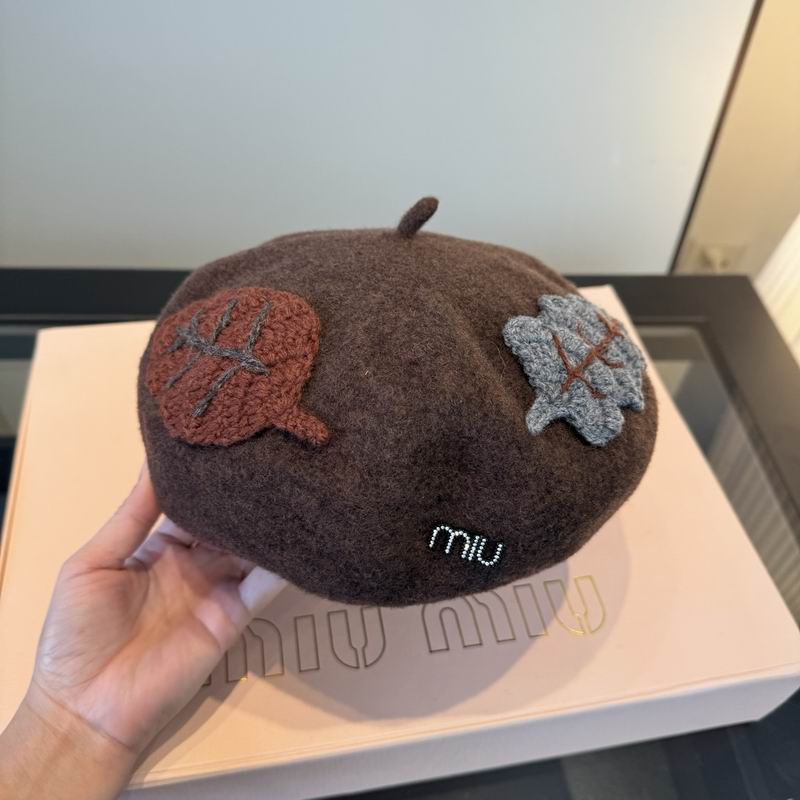 Miumiu beret (80)