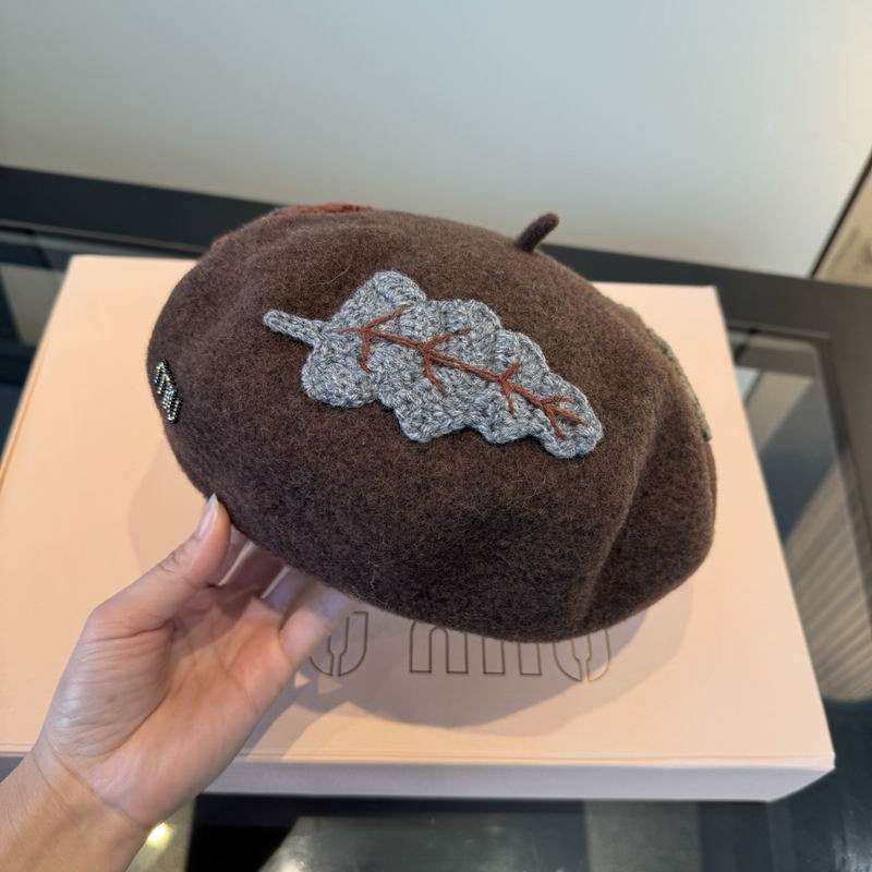 Miumiu beret (81)