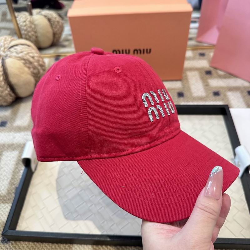 Miumiu cap (2010)