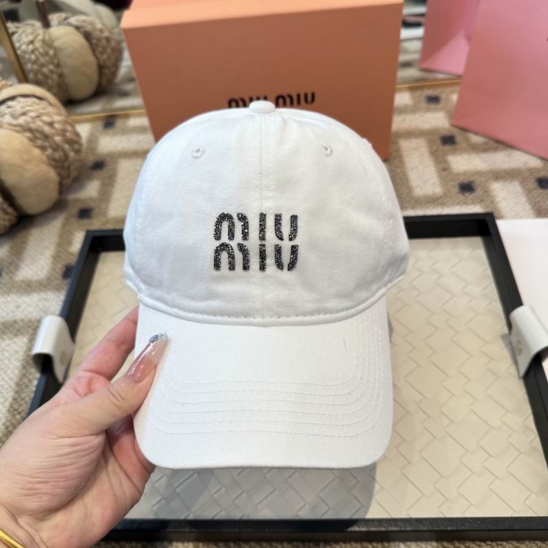 Miumiu cap (2015)