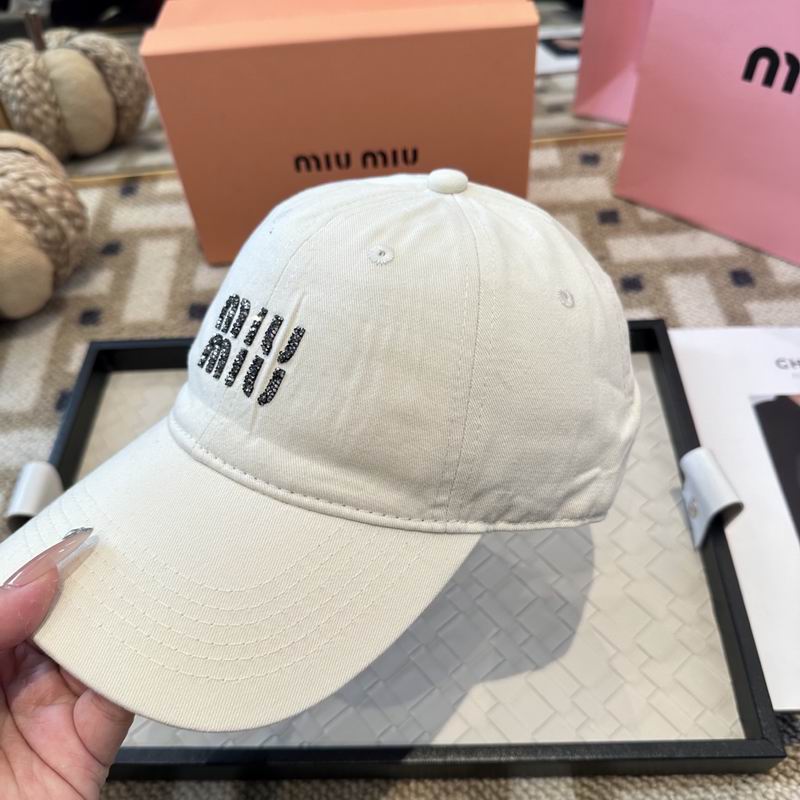 Miumiu cap (2020)