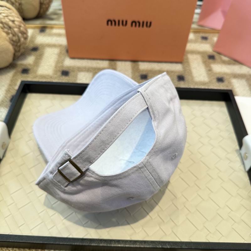 Miumiu cap (2038)