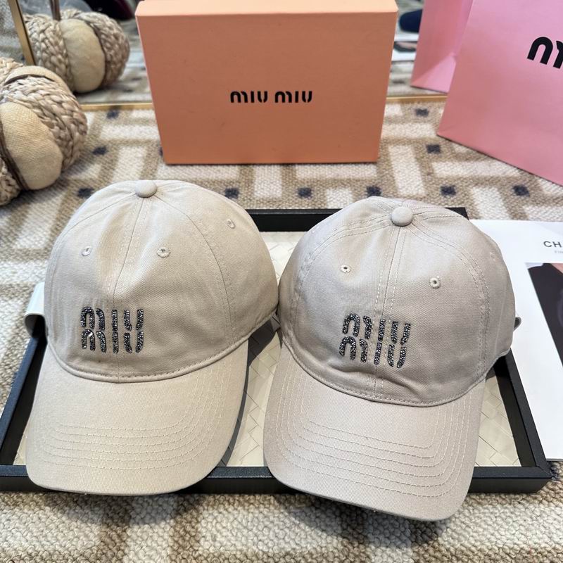 Miumiu cap (2039)