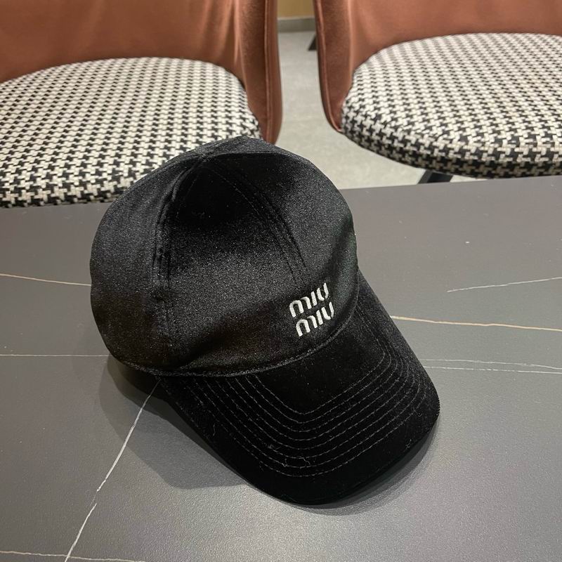 Miumiu cap (496)