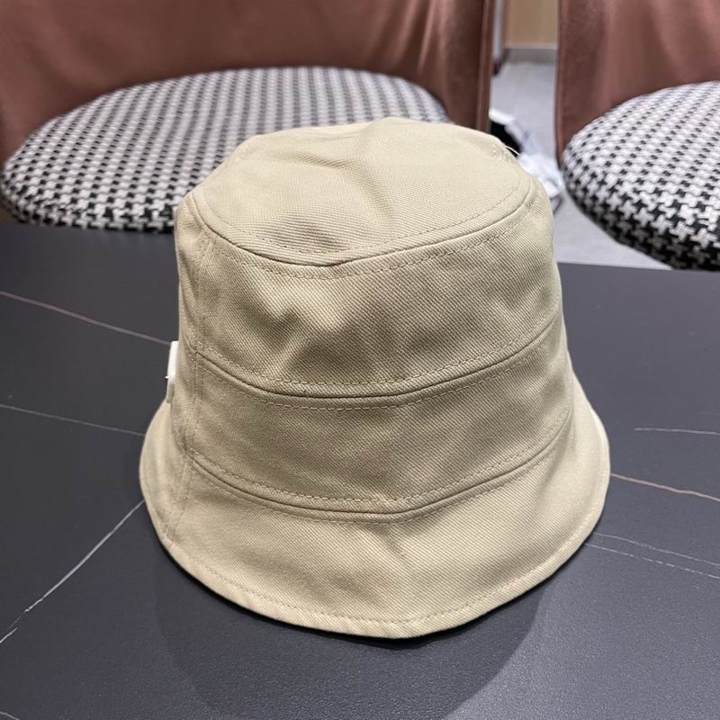Miumiu hat (981)
