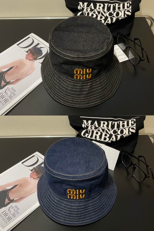 Miumiu hat dx (493)