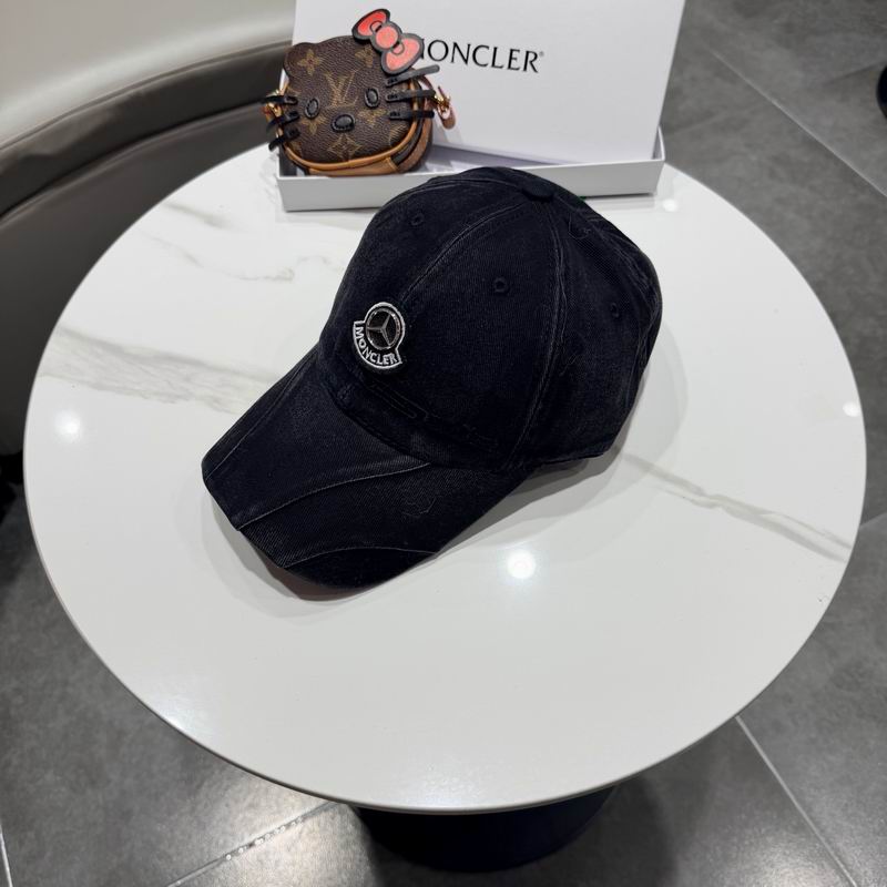 Moncler Cap (1201)