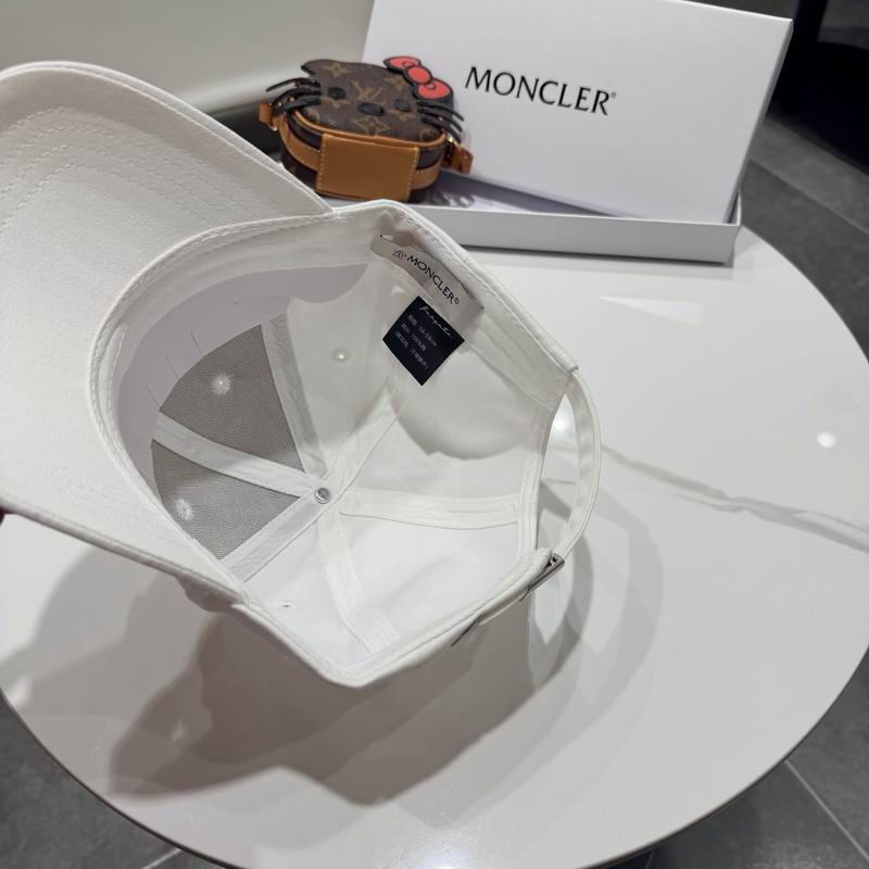 Moncler Cap (2036)