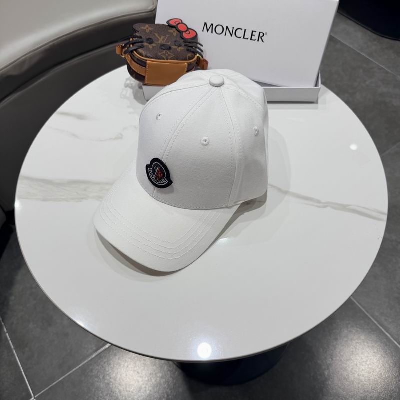 Moncler Cap (2043)