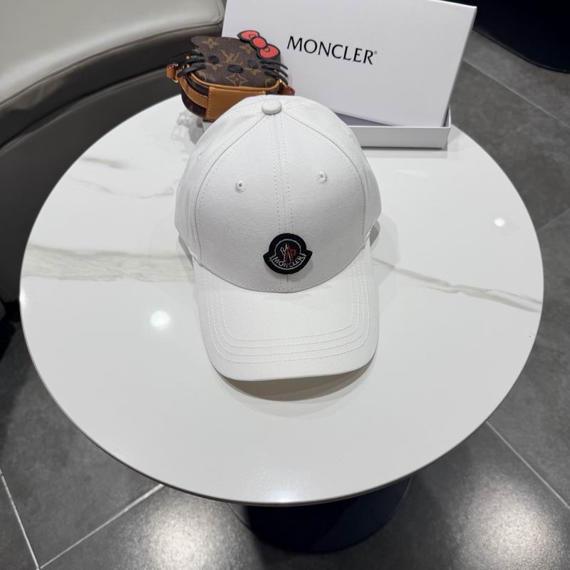Moncler Cap (2044)