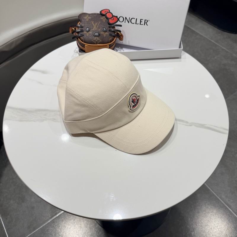 Moncler Cap (2450)