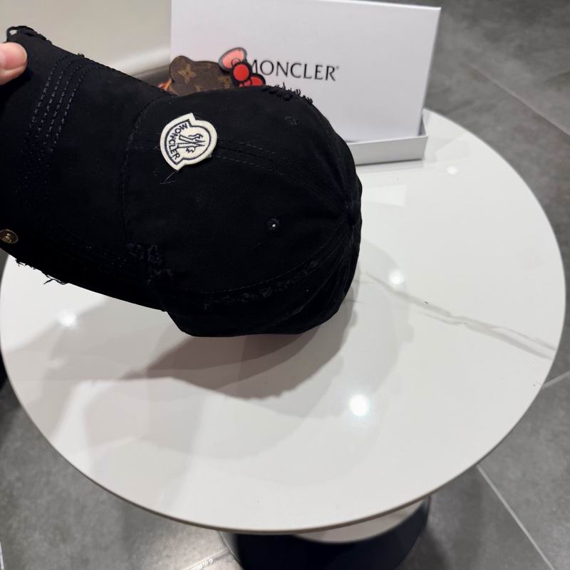 Moncler Cap (3049)