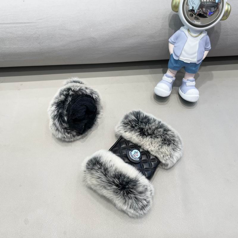 Moncler Gloves 08 (8)