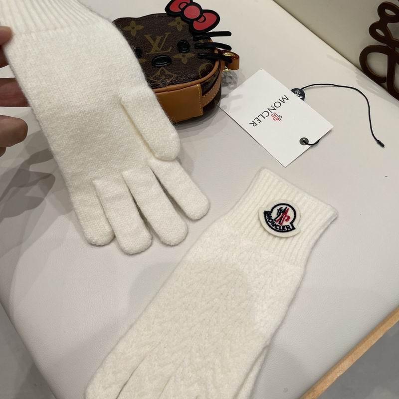Moncler Gloves 20 (24)