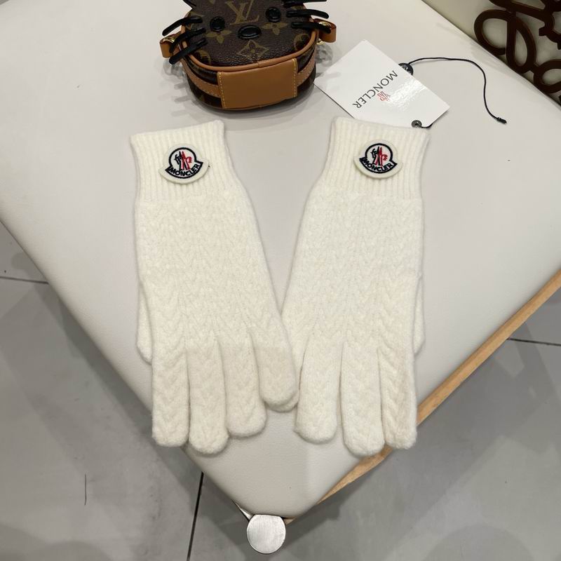 Moncler Gloves 20 (27)