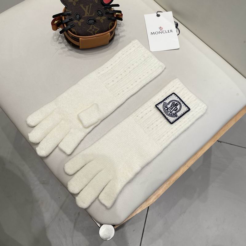 Moncler Gloves 22 (17)