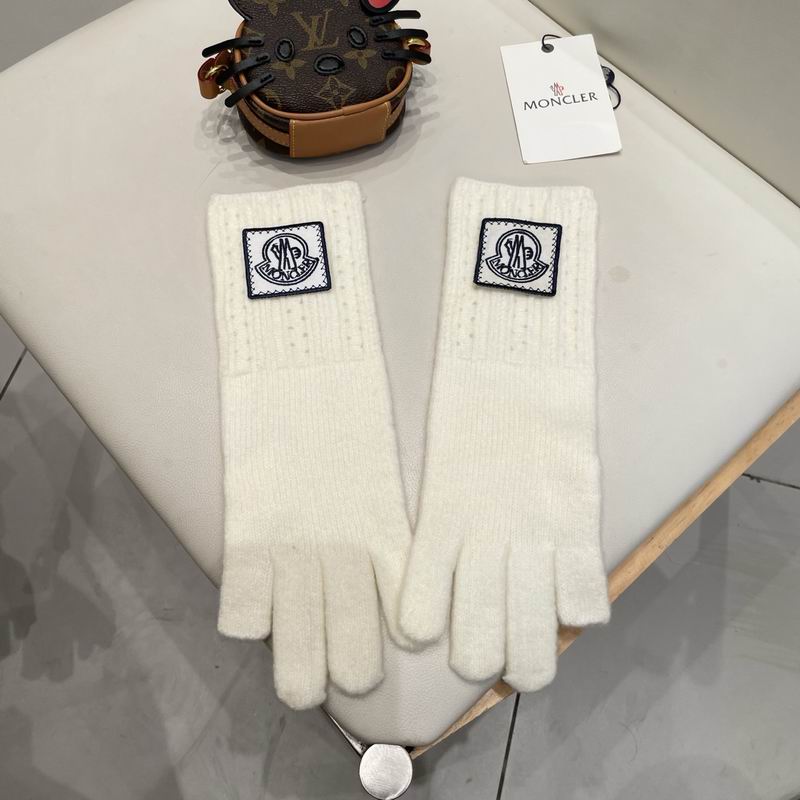 Moncler Gloves 22 (18)