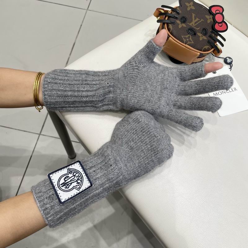 Moncler Gloves 22 (19)