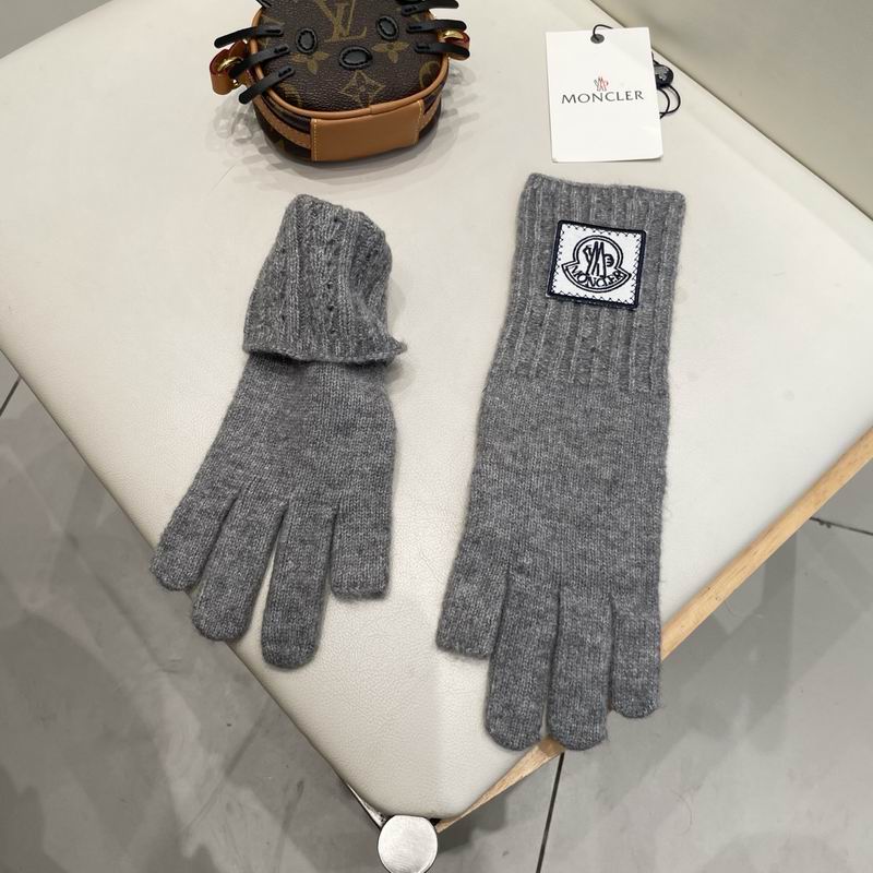Moncler Gloves 22 (25)