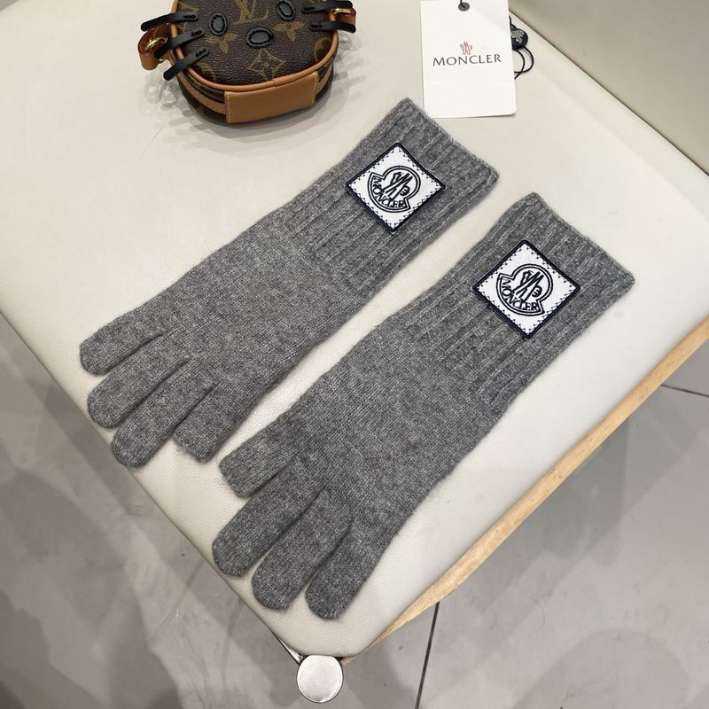 Moncler Gloves 22 (27)